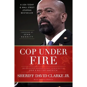 Cop Under Fire - Paperback