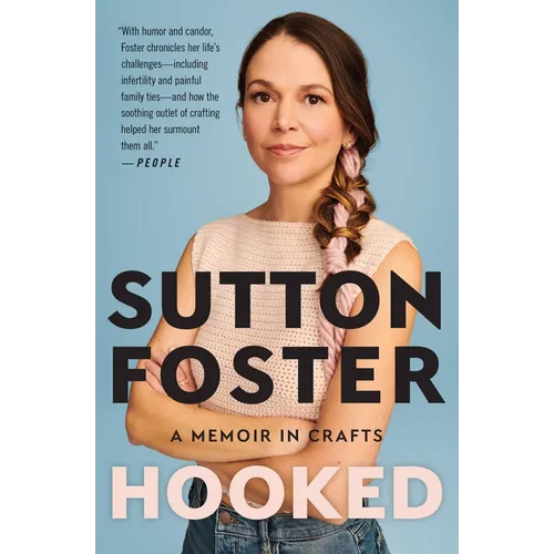 Hooked: A Memoir in Crafts - Paperback