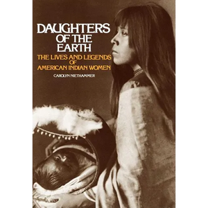 Daughters of the Earth - Paperback