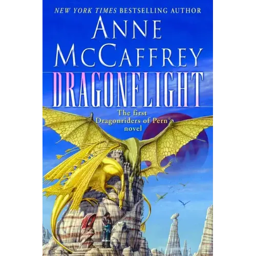 Dragonflight: Volume 1 in the Dragonriders of Pern - Paperback