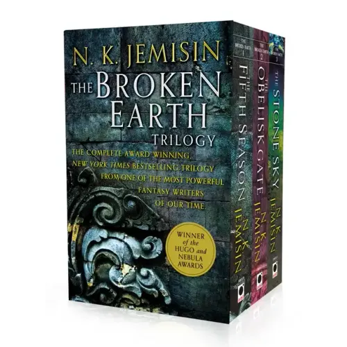 The Broken Earth Trilogy: The Fifth Season, the Obelisk Gate, the Stone Sky - Paperback